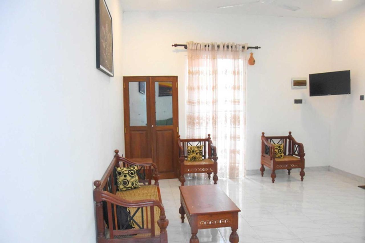 Thinaya Lake Resort Anuradhapura Exterior photo