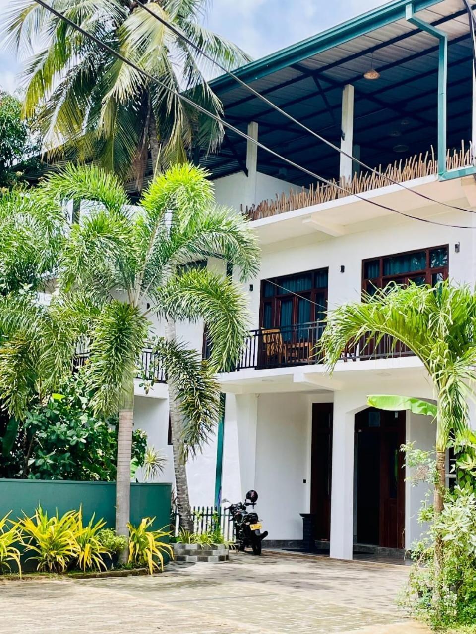 Thinaya Lake Resort Anuradhapura Exterior photo