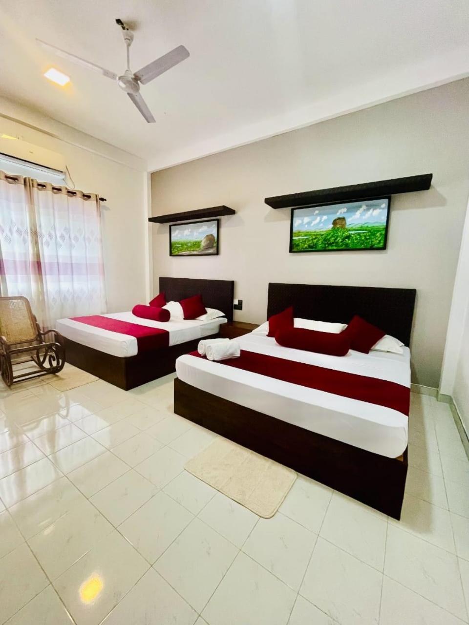 Thinaya Lake Resort Anuradhapura Exterior photo